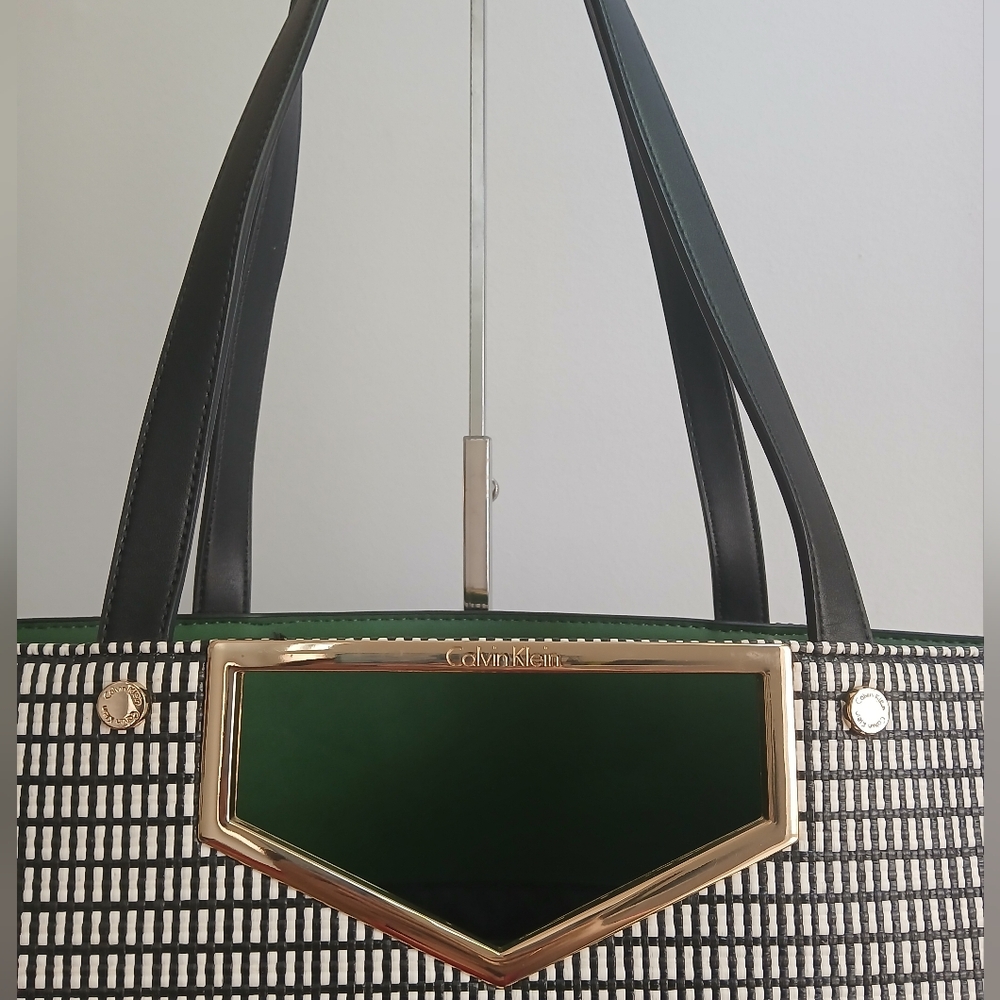 Calvin Klein Raffia Cut Out Hardware Tote - Picture 2 of 15